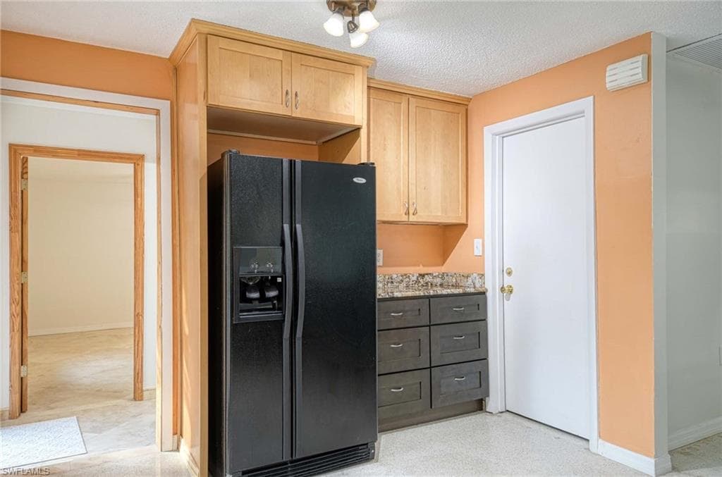 27285 Belle Rio Dr, Bonita Springs, FL 34135-8
