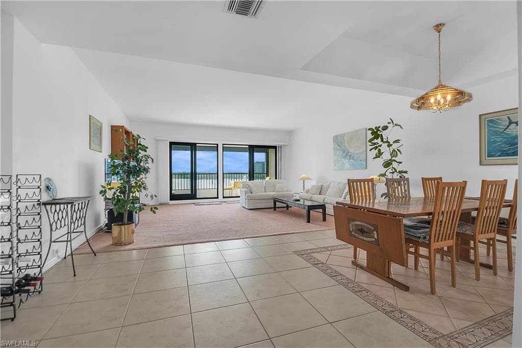 122 La Peninsula Blvd 122, Naples, FL 34113-12