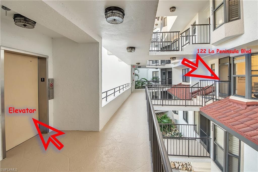 122 La Peninsula Blvd 122, Naples, FL 34113-7