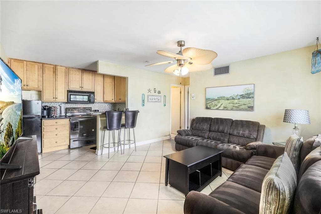 457 Tallwood St 406, Marco Island, FL 34145-8