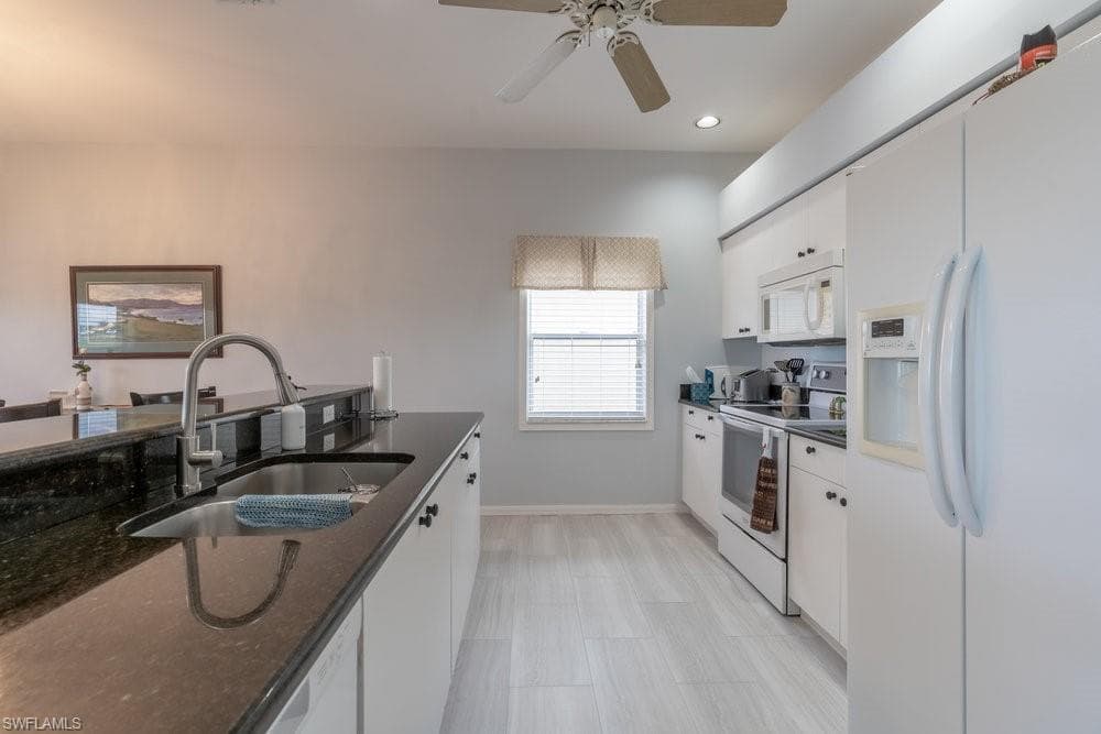 7124 Falcons Glen Blvd, Naples, FL 34113-10