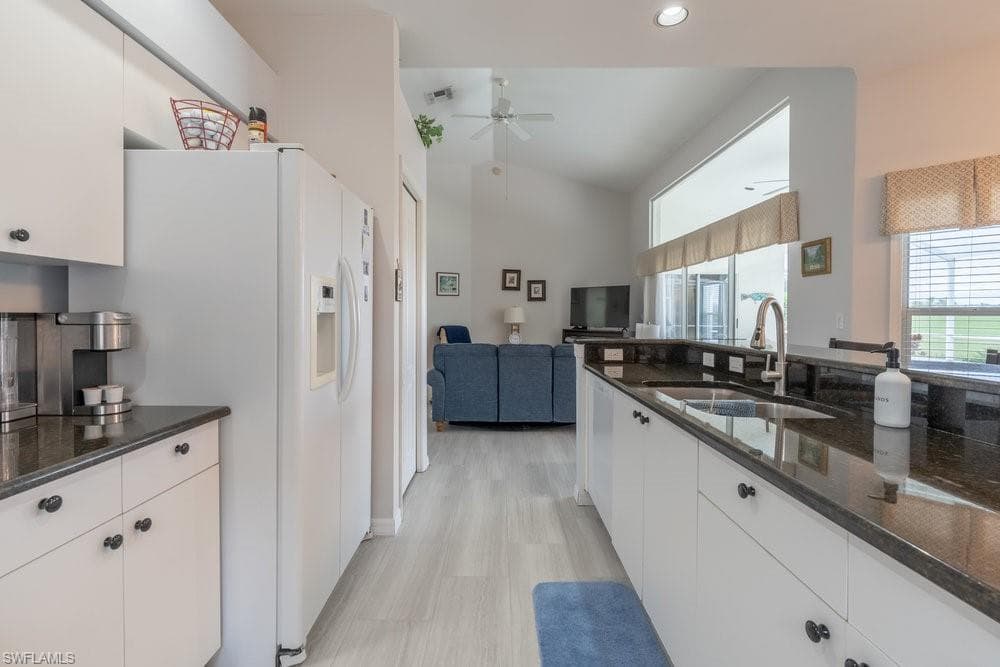 7124 Falcons Glen Blvd, Naples, FL 34113-11