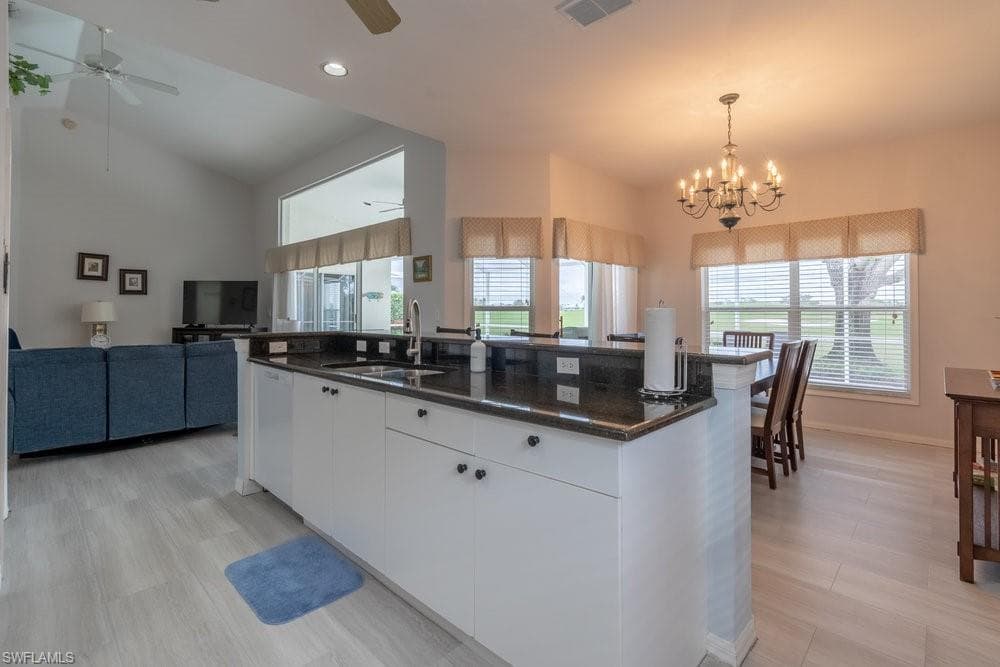 7124 Falcons Glen Blvd, Naples, FL 34113-12
