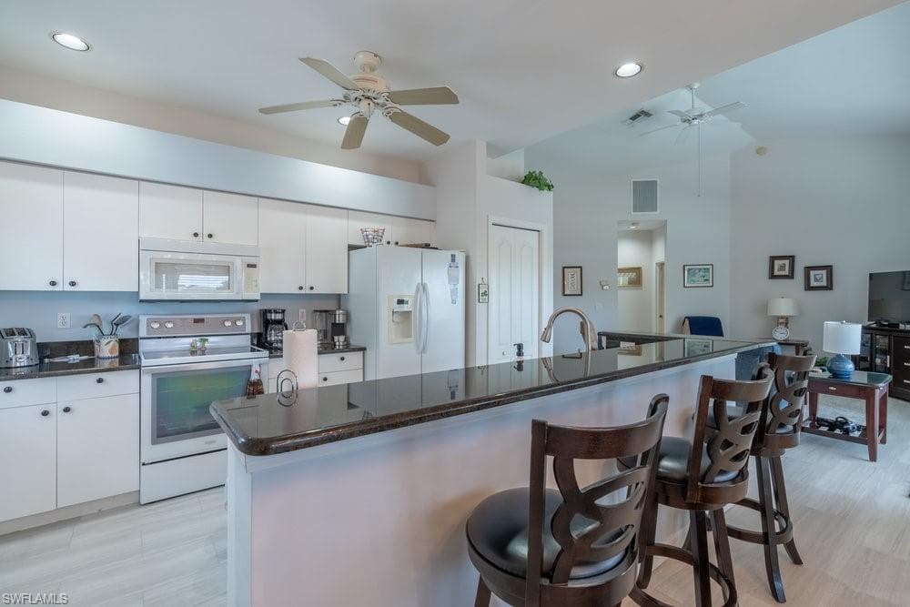 7124 Falcons Glen Blvd, Naples, FL 34113-13