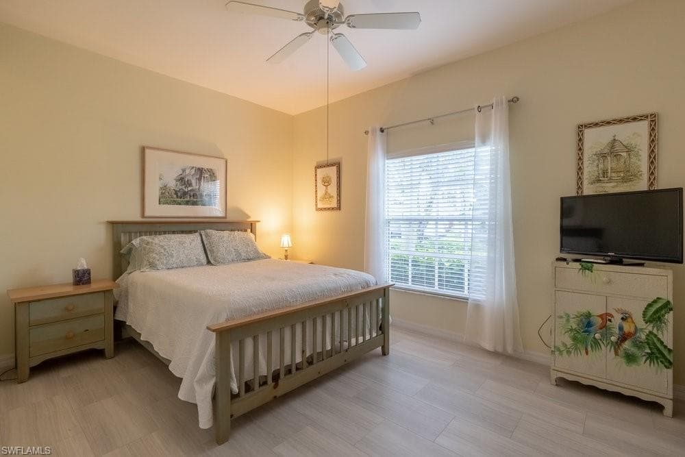 7124 Falcons Glen Blvd, Naples, FL 34113-22