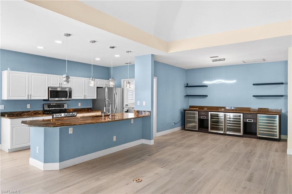 4269 Hampton Ln, Naples, FL 34119-4