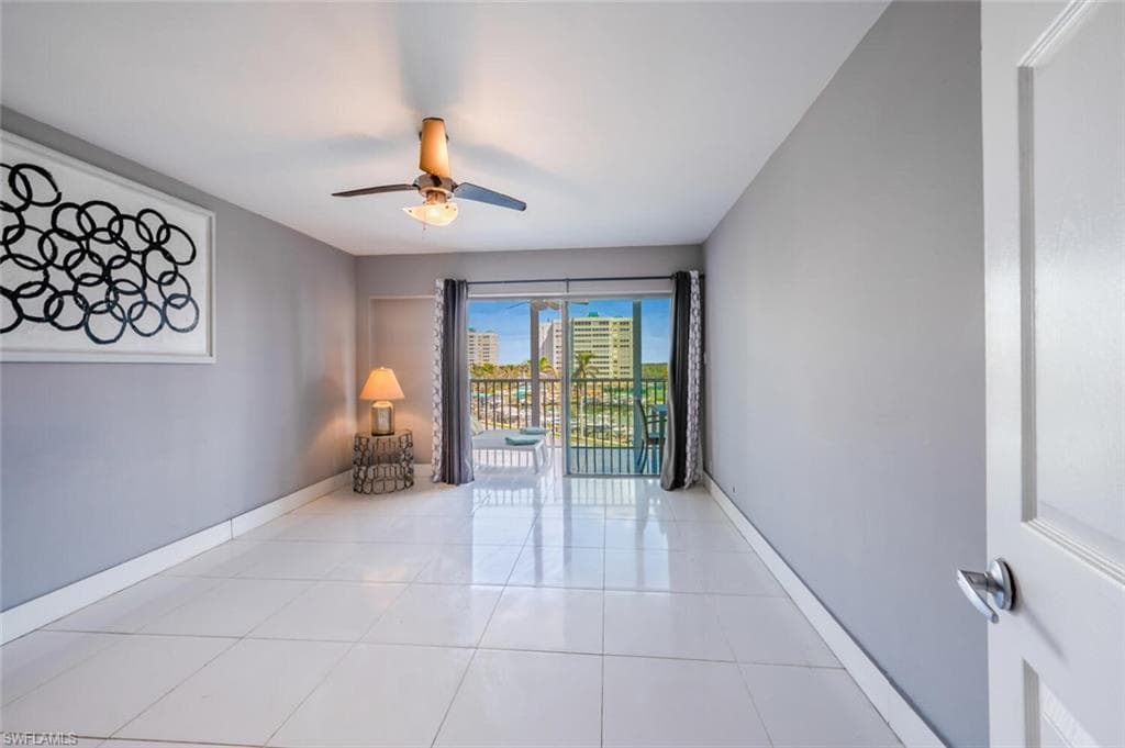 1 Bluebill Ave 503, Naples, FL 34108-15