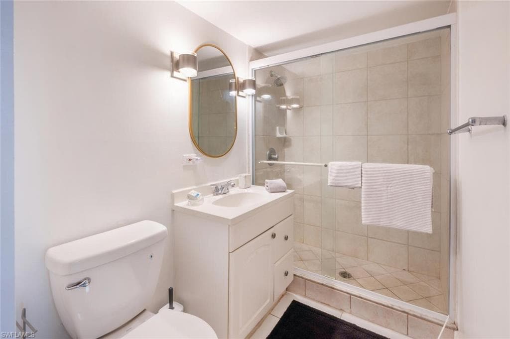 1 Bluebill Ave 503, Naples, FL 34108-18