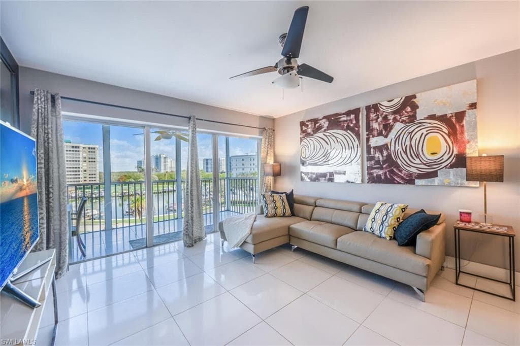 1 Bluebill Ave 503, Naples, FL 34108-4