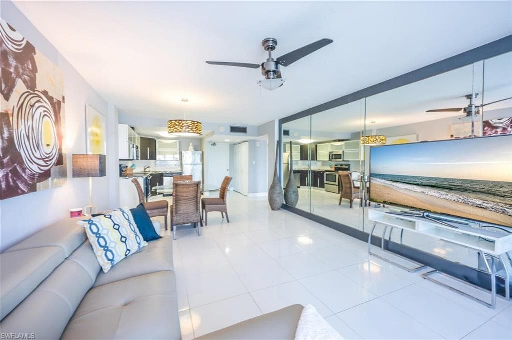 1 Bluebill Ave 503, Naples, FL 34108-5