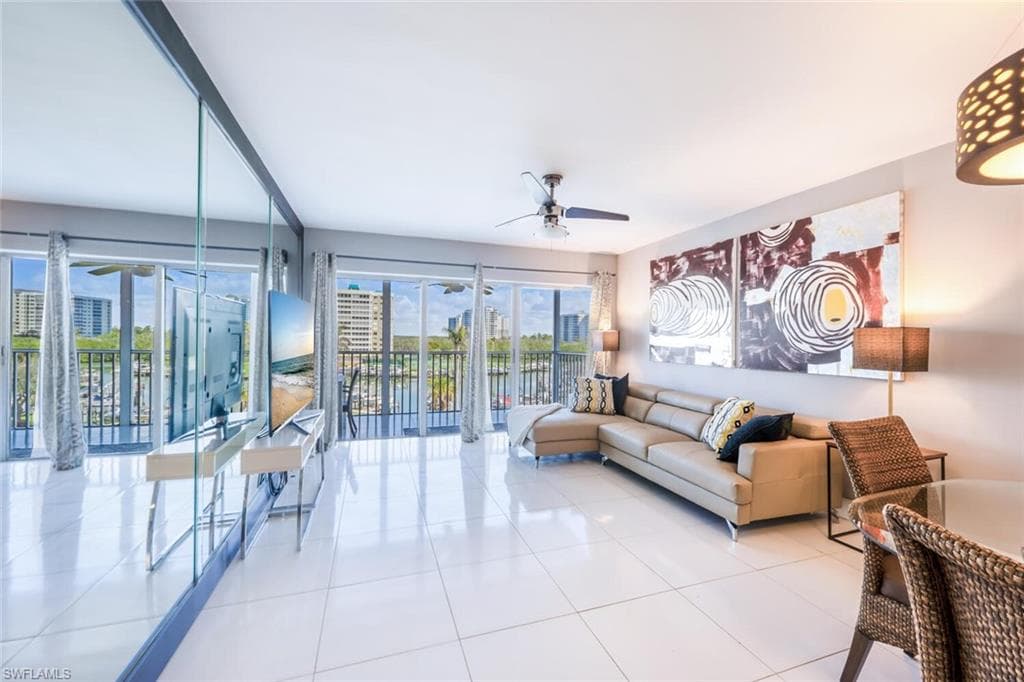 1 Bluebill Ave 503, Naples, FL 34108-6