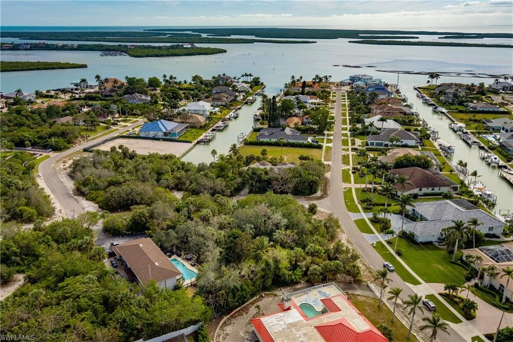 889 Scott Dr, Marco Island, FL 34145-10