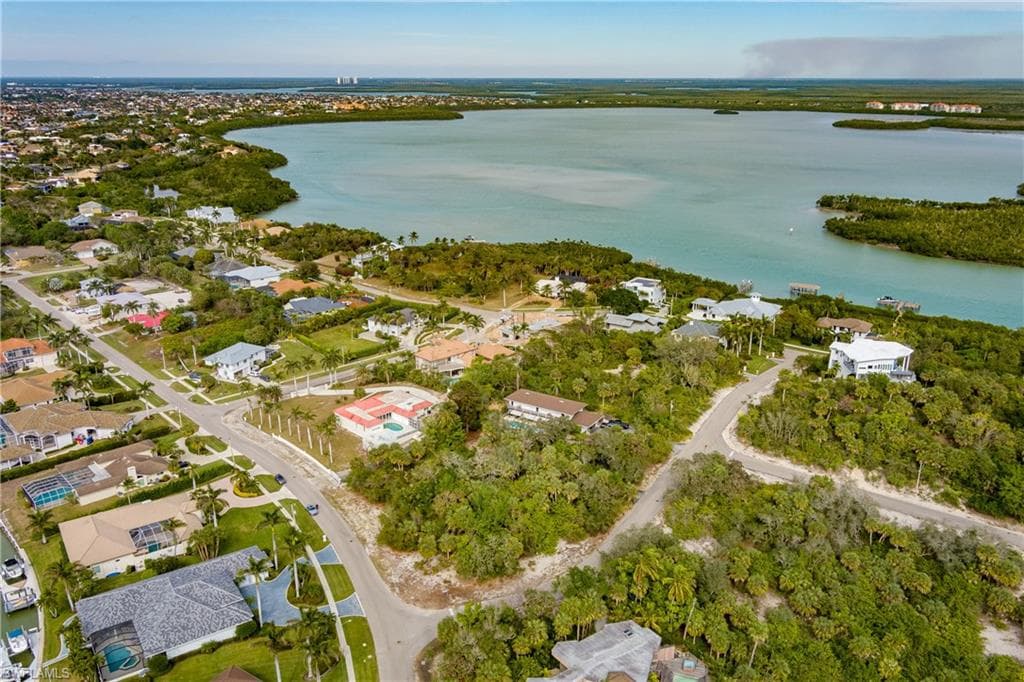 889 Scott Dr, Marco Island, FL 34145-21