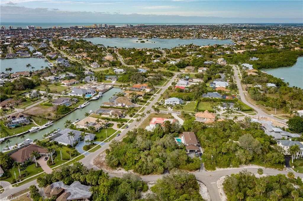 889 Scott Dr, Marco Island, FL 34145-22
