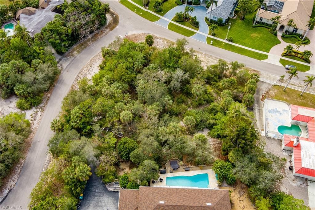 889 Scott Dr, Marco Island, FL 34145-30