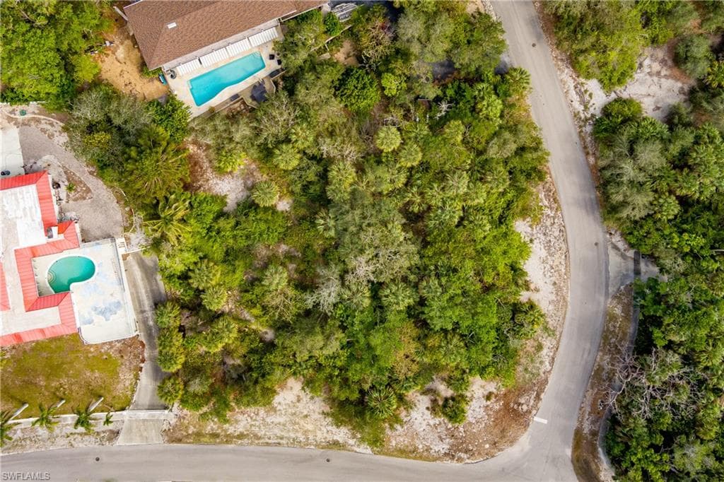 889 Scott Dr, Marco Island, FL 34145-31