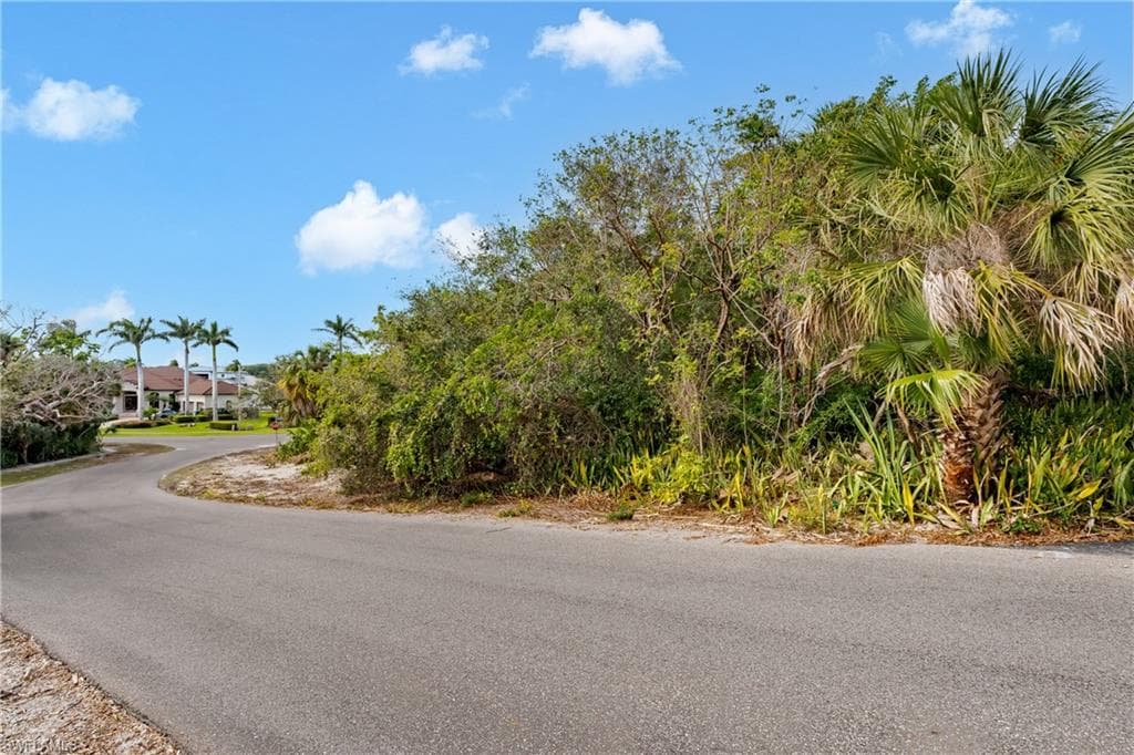 889 Scott Dr, Marco Island, FL 34145-37