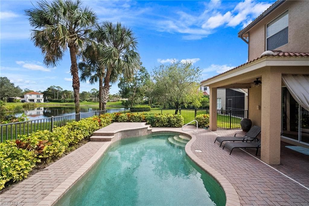 1384 Areca Cv, Naples, FL 34119-9