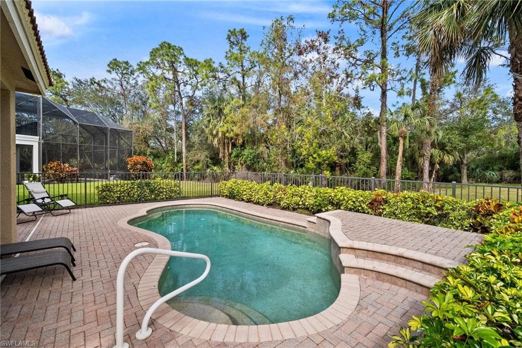 1384 Areca Cv, Naples, FL 34119-10