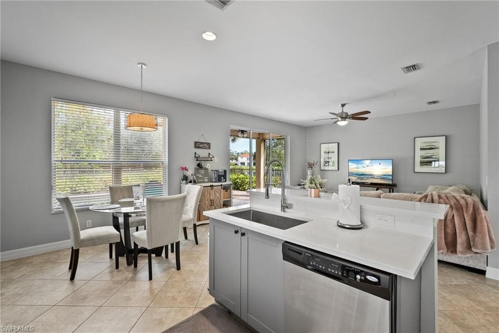 1384 Areca Cv, Naples, FL 34119-19