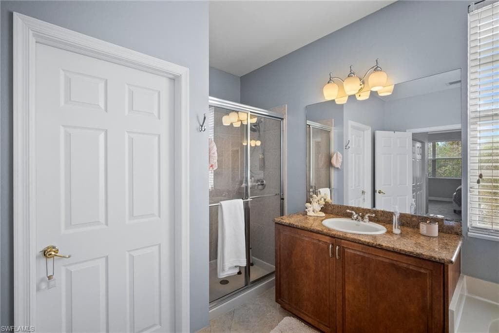 1384 Areca Cv, Naples, FL 34119-33