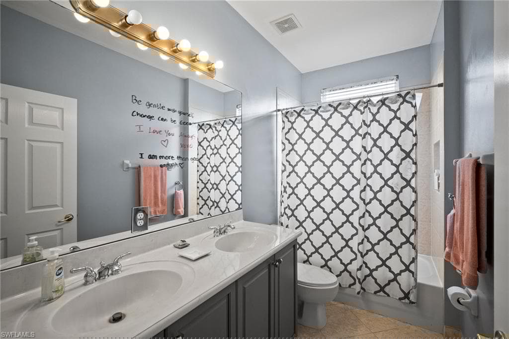 1384 Areca Cv, Naples, FL 34119-35