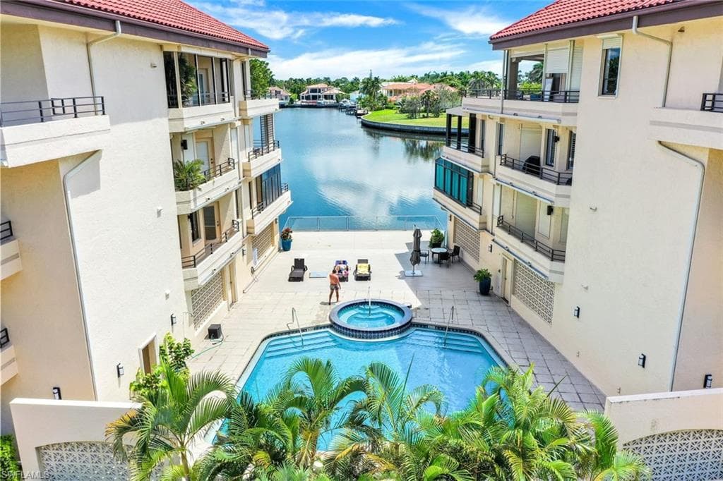 4400 Gulf Shore Blvd N 4-405, Naples, FL 34103-37