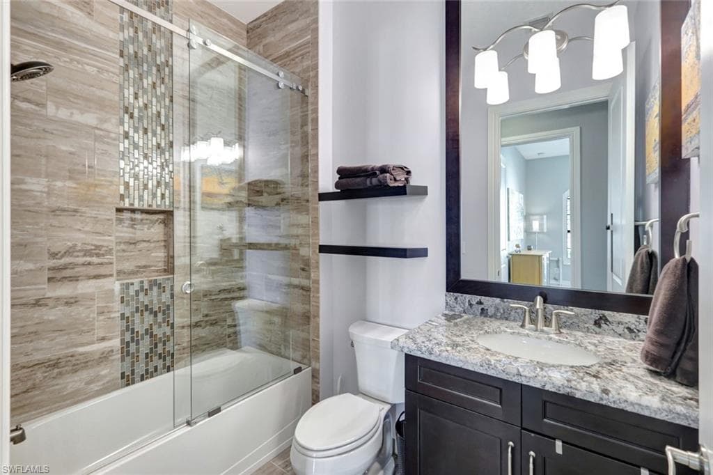 2431 Breakwater Way 10-101, Naples, FL 34112-21