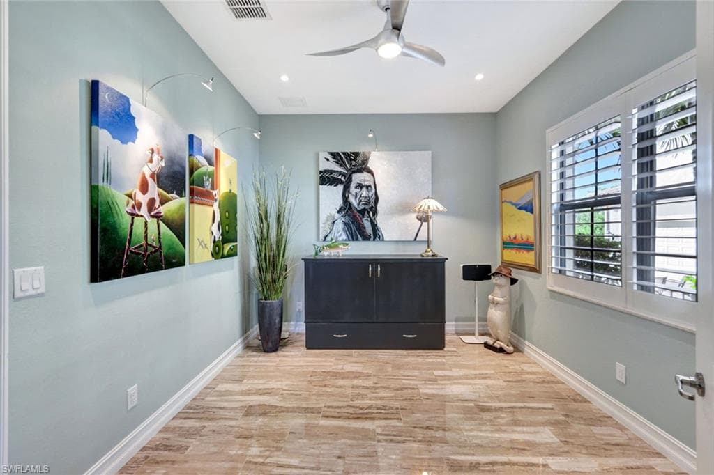 2431 Breakwater Way 10-101, Naples, FL 34112-22