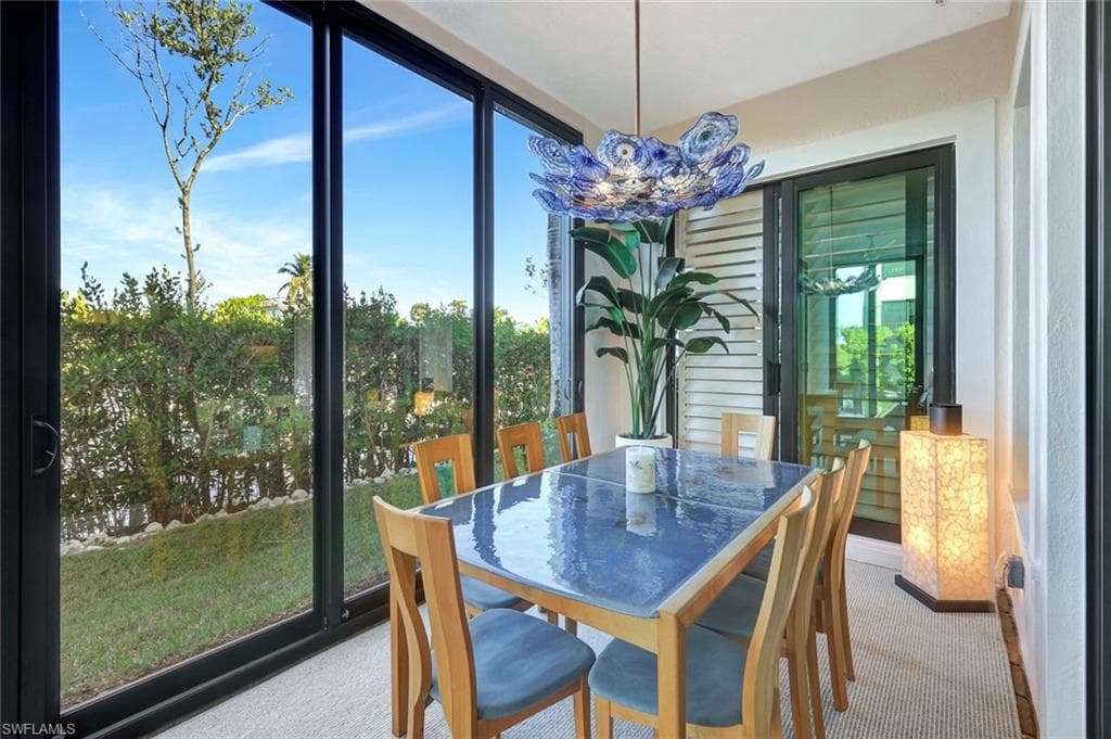 2431 Breakwater Way 10-101, Naples, FL 34112-24