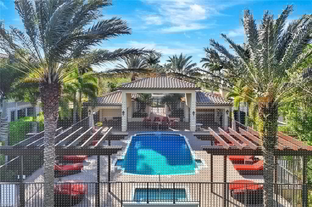2431 Breakwater Way 10-101, Naples, FL 34112-27