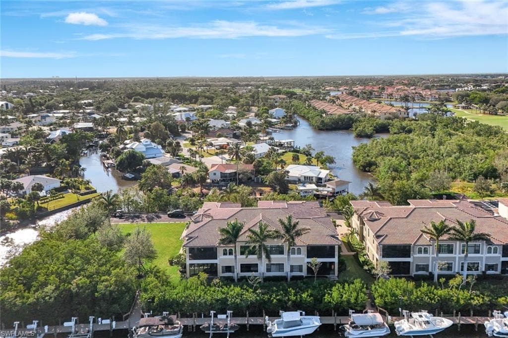 2431 Breakwater Way 10-101, Naples, FL 34112-38
