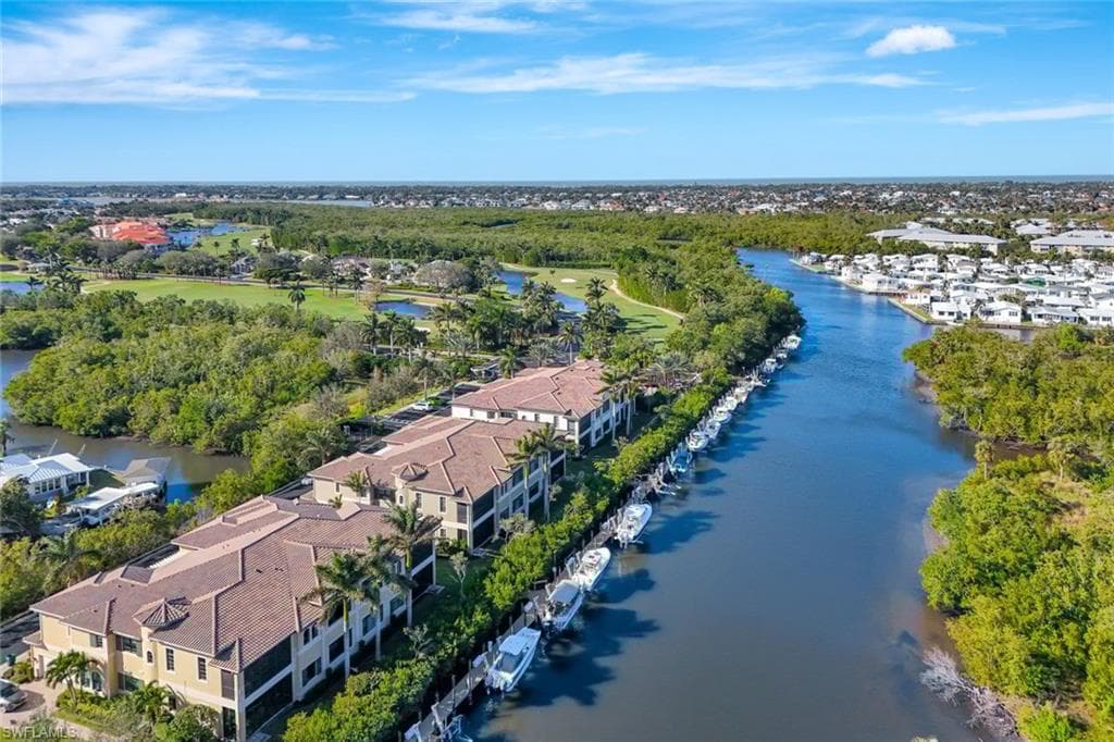 2431 Breakwater Way 10-101, Naples, FL 34112-39