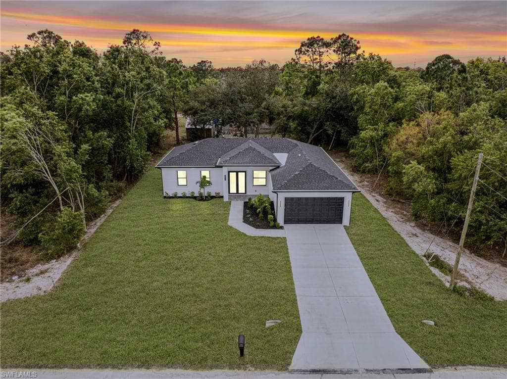 3611 34th St SW, Lehigh Acres, FL 33976-2