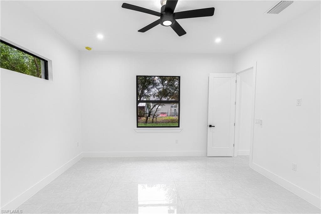 3611 34th St SW, Lehigh Acres, FL 33976-33