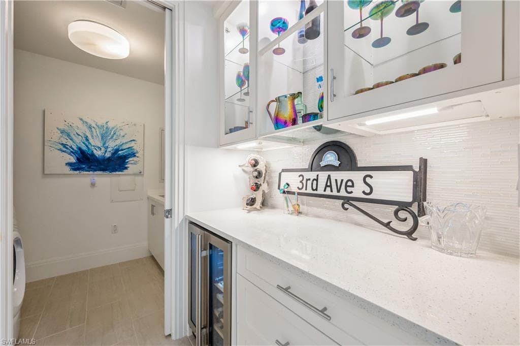 1135 3rd Ave S 304, Naples, FL 34102-19