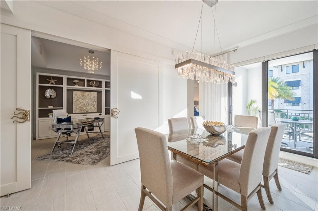 1135 3rd Ave S 304, Naples, FL 34102-22
