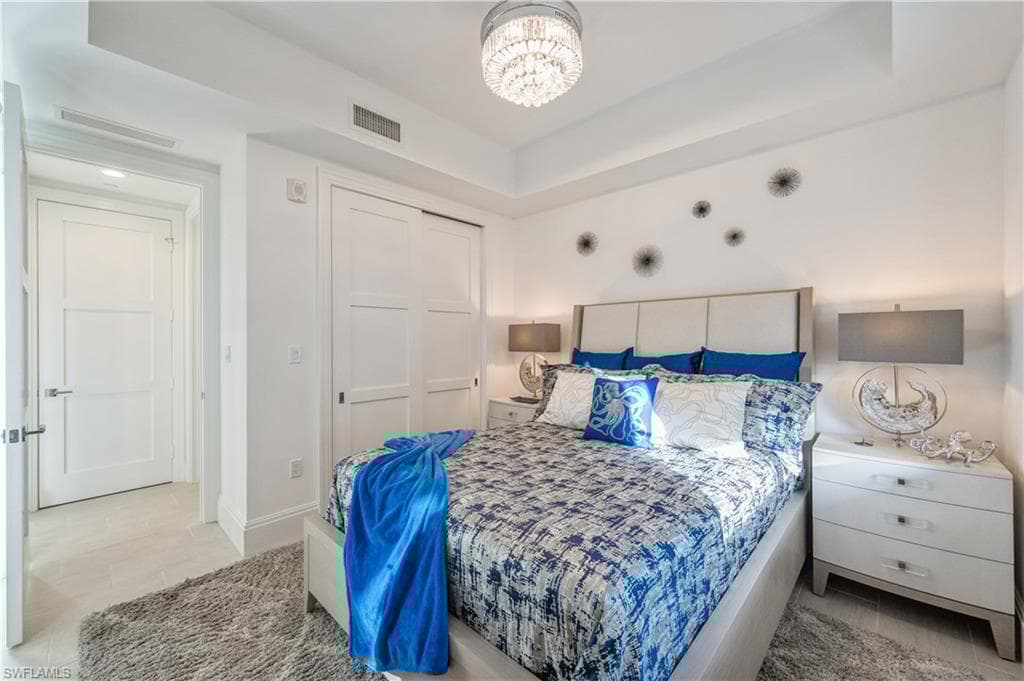 1135 3rd Ave S 304, Naples, FL 34102-29