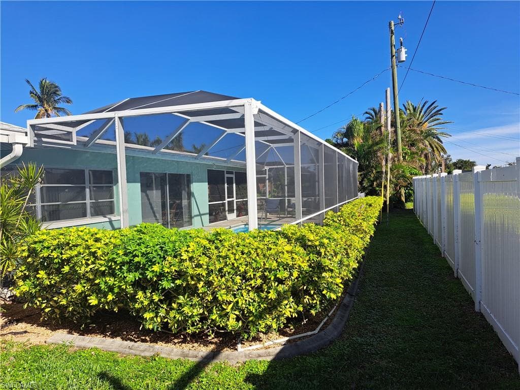 1727 Lakeview Blvd, North Fort Myers, FL 33903-12