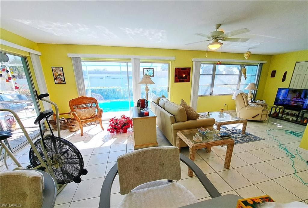 1727 Lakeview Blvd, North Fort Myers, FL 33903-5