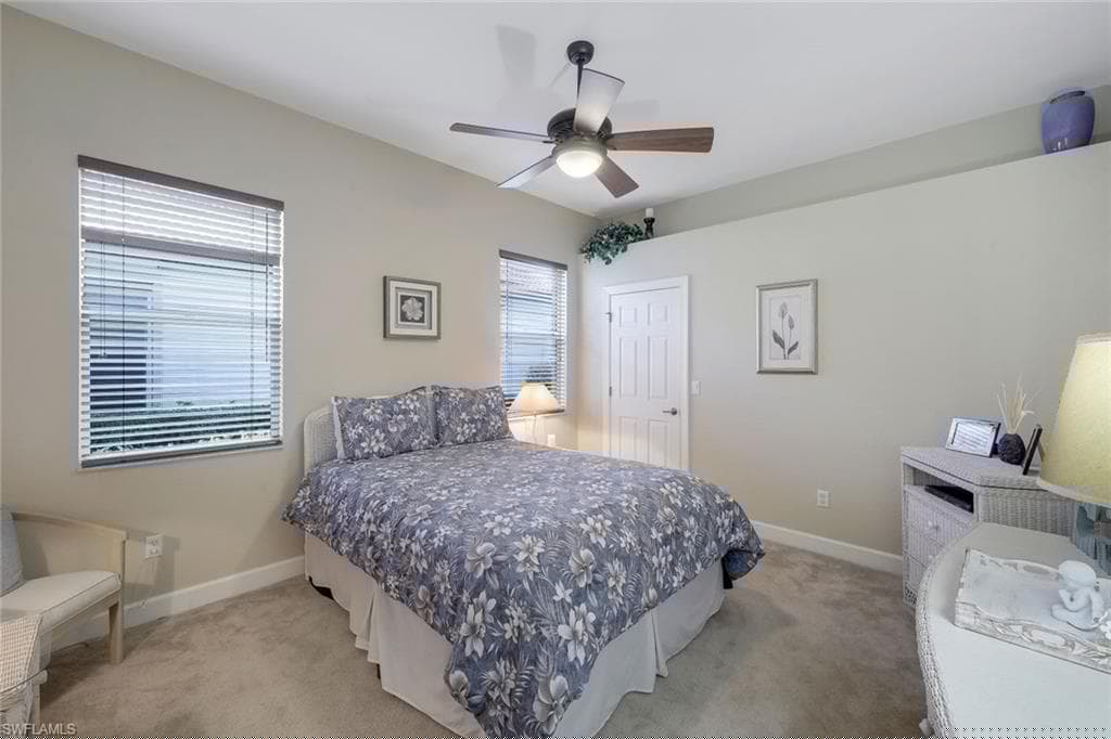 8812 Mustang Island Cir, Naples, FL 34113-22