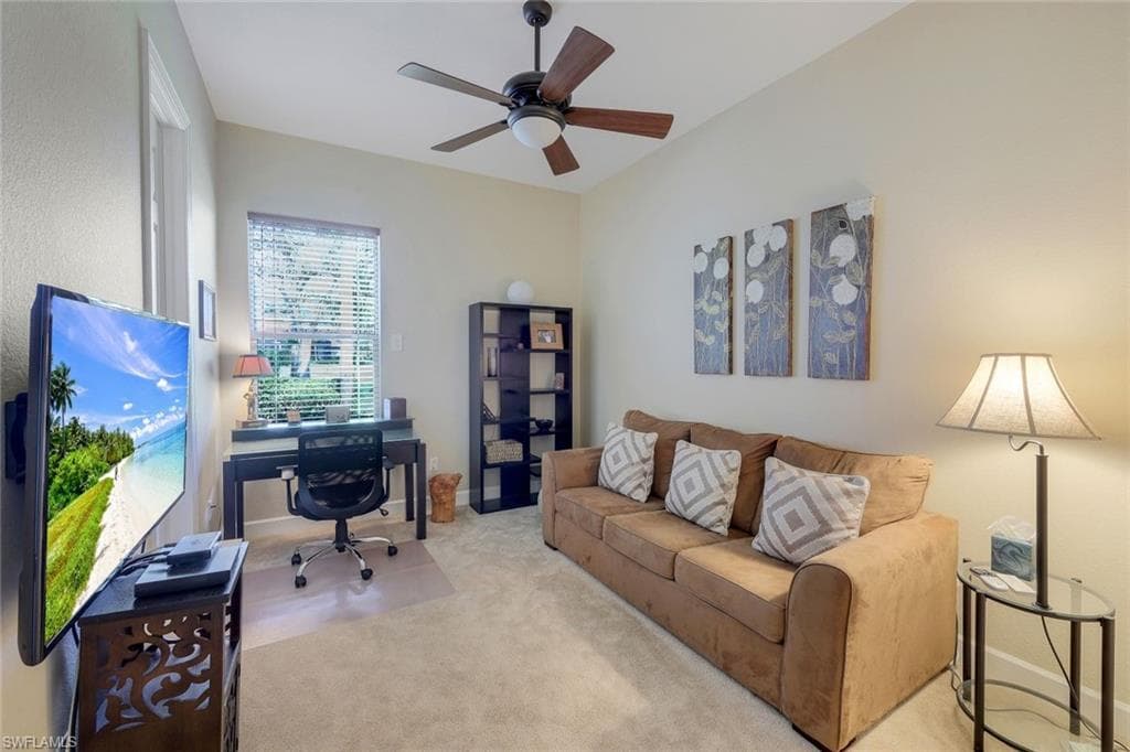 8812 Mustang Island Cir, Naples, FL 34113-23