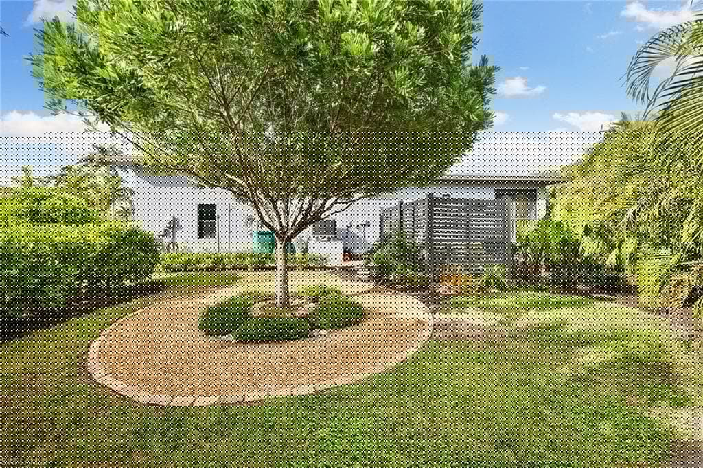 111 Bahama Ave, Marco Island, FL 34145-39