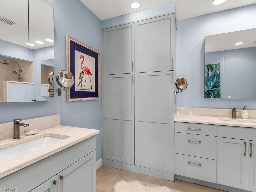 7873 Hawthorne Dr 202, Naples, FL 34113-15