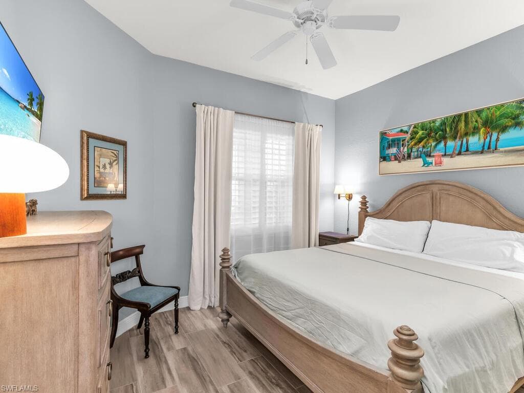 7873 Hawthorne Dr 202, Naples, FL 34113-17