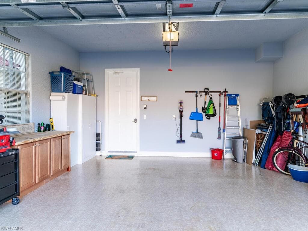 7873 Hawthorne Dr 202, Naples, FL 34113-22