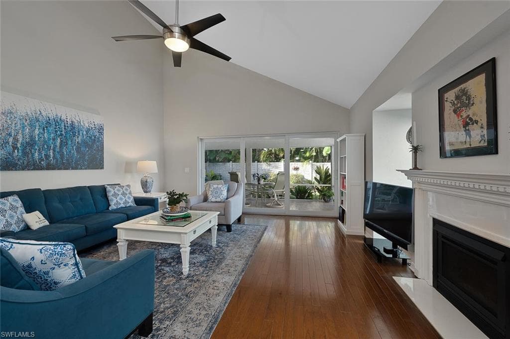 3205 Carriage Cir, Naples, FL 34105-9