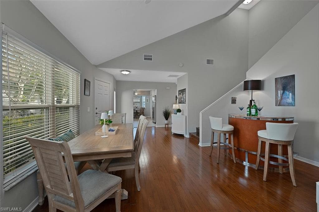 3205 Carriage Cir, Naples, FL 34105-10