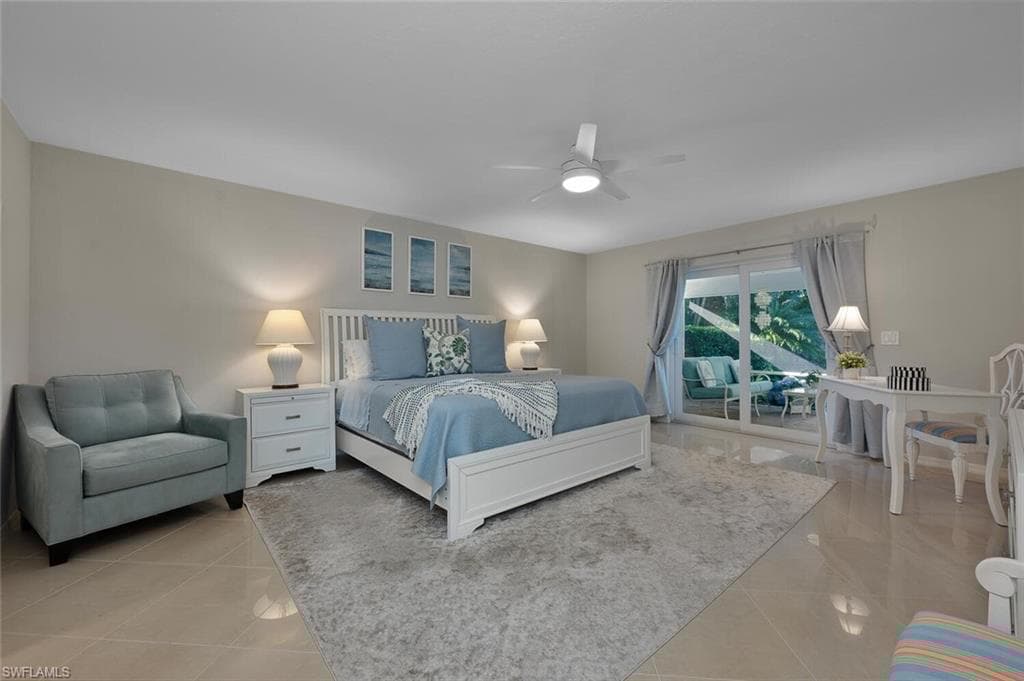 3205 Carriage Cir, Naples, FL 34105-11