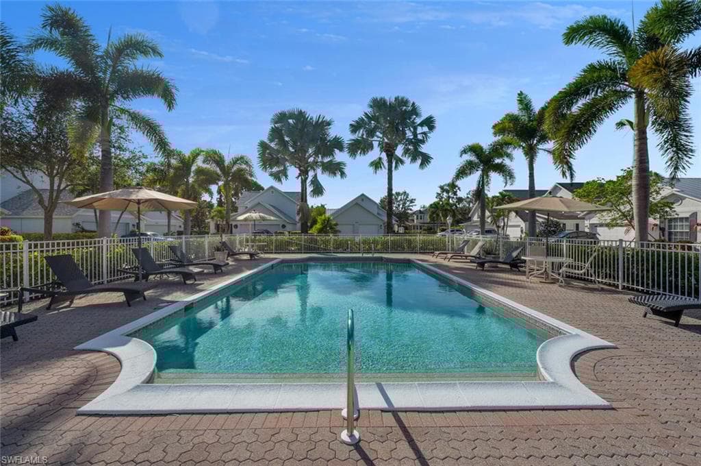 3205 Carriage Cir, Naples, FL 34105-20